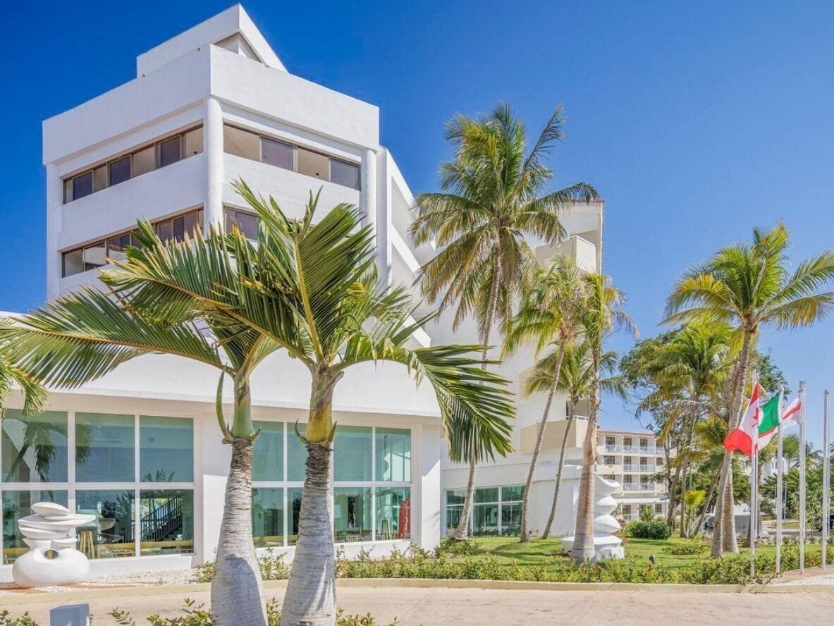 Апартаменты Sol Caribe Beach 4*